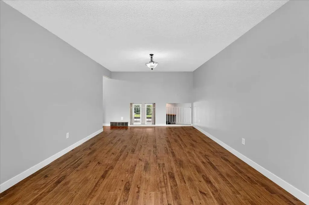13001 6 Street SW Calgary AB T2W 4J8