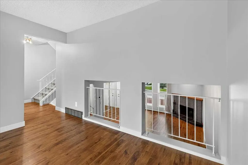 13001 6 Street SW Calgary AB T2W 4J8