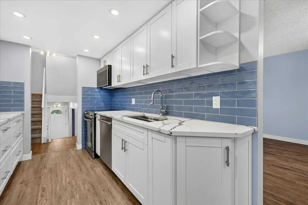 13001 6 Street SW Calgary AB T2W 4J8