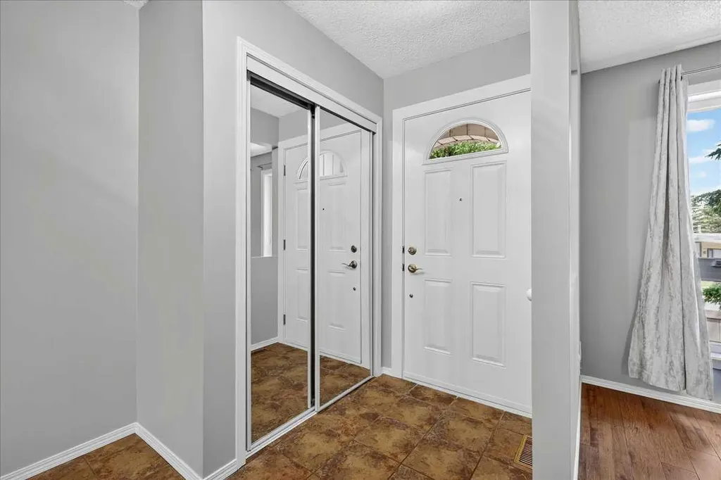 13001 6 Street SW Calgary AB T2W 4J8