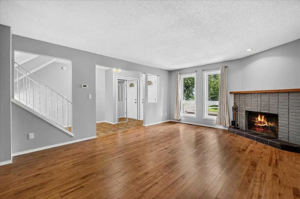 13001 6 Street SW Calgary AB T2W 4J8