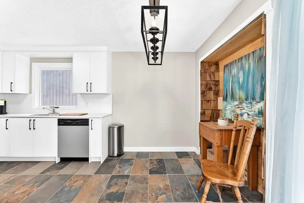 114 Midcrest Crescent SE Calgary AB T2X 1B5