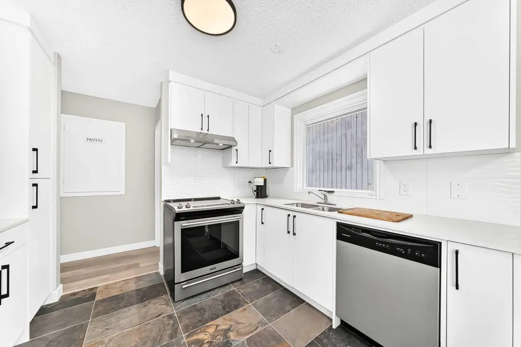 114 Midcrest Crescent SE Calgary AB T2X 1B5