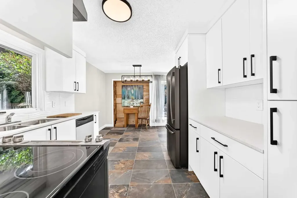 114 Midcrest Crescent SE Calgary AB T2X 1B5