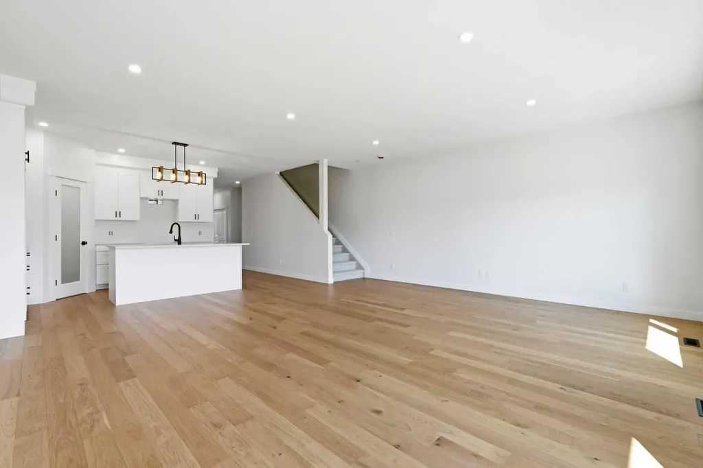 609A 5 Avenue SW Sundre AB T0M1X0