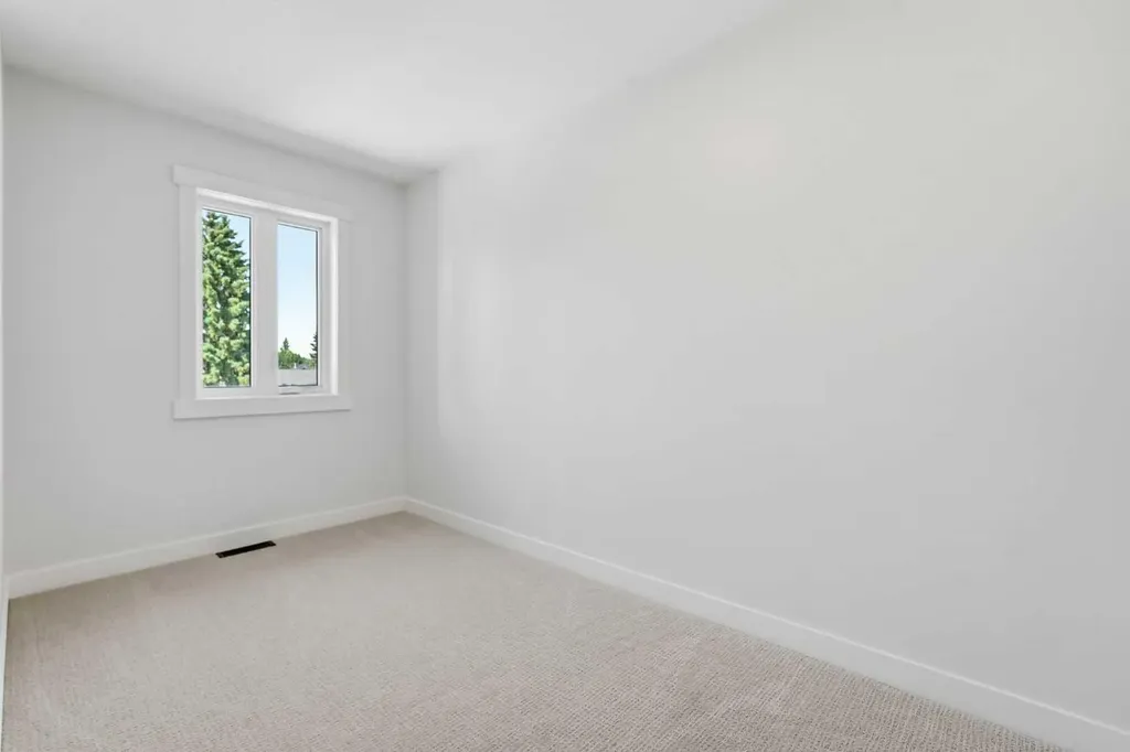 609A 5 Avenue SW Sundre AB T0M1X0