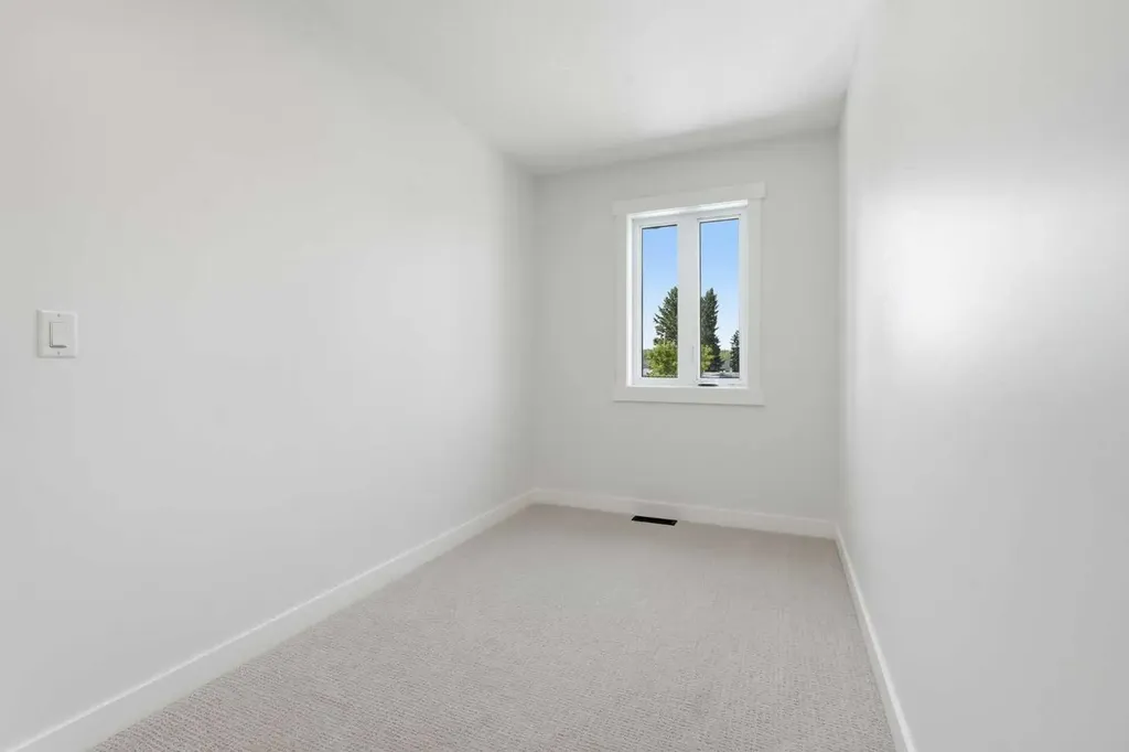609A 5 Avenue SW Sundre AB T0M1X0