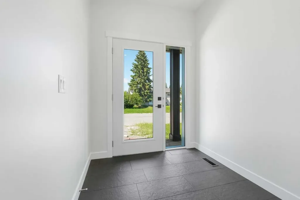 609A 5 Avenue SW Sundre AB T0M1X0