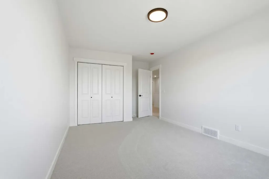 609A 5 Avenue SW Sundre AB T0M1X0