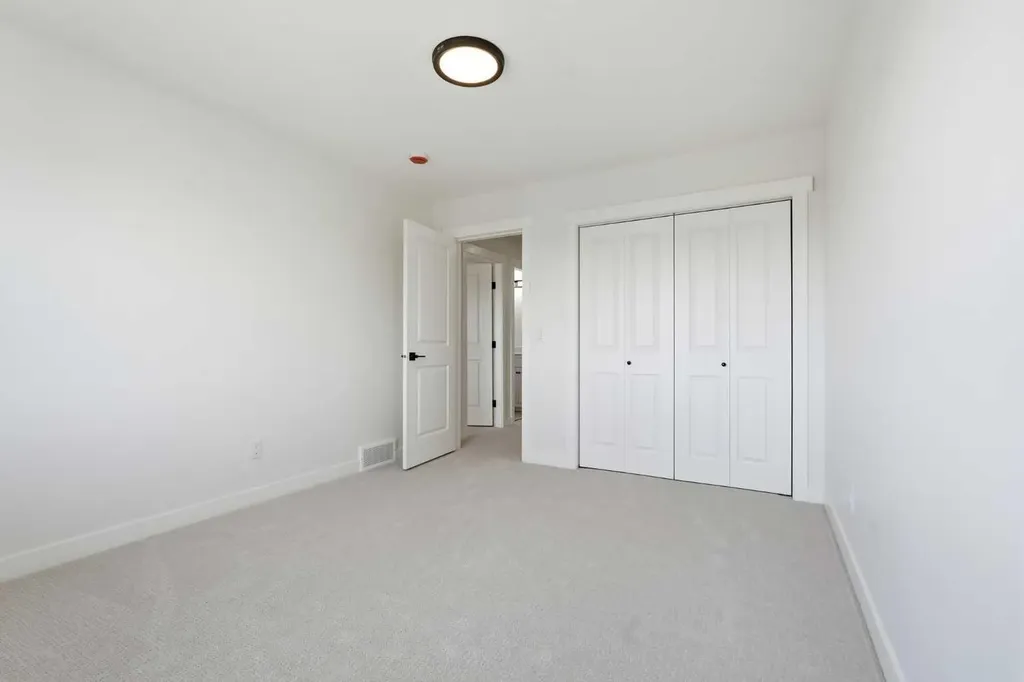 609A 5 Avenue SW Sundre AB T0M1X0