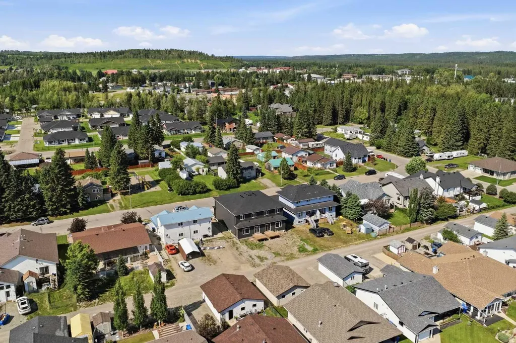 609A 5 Avenue SW Sundre AB T0M1X0