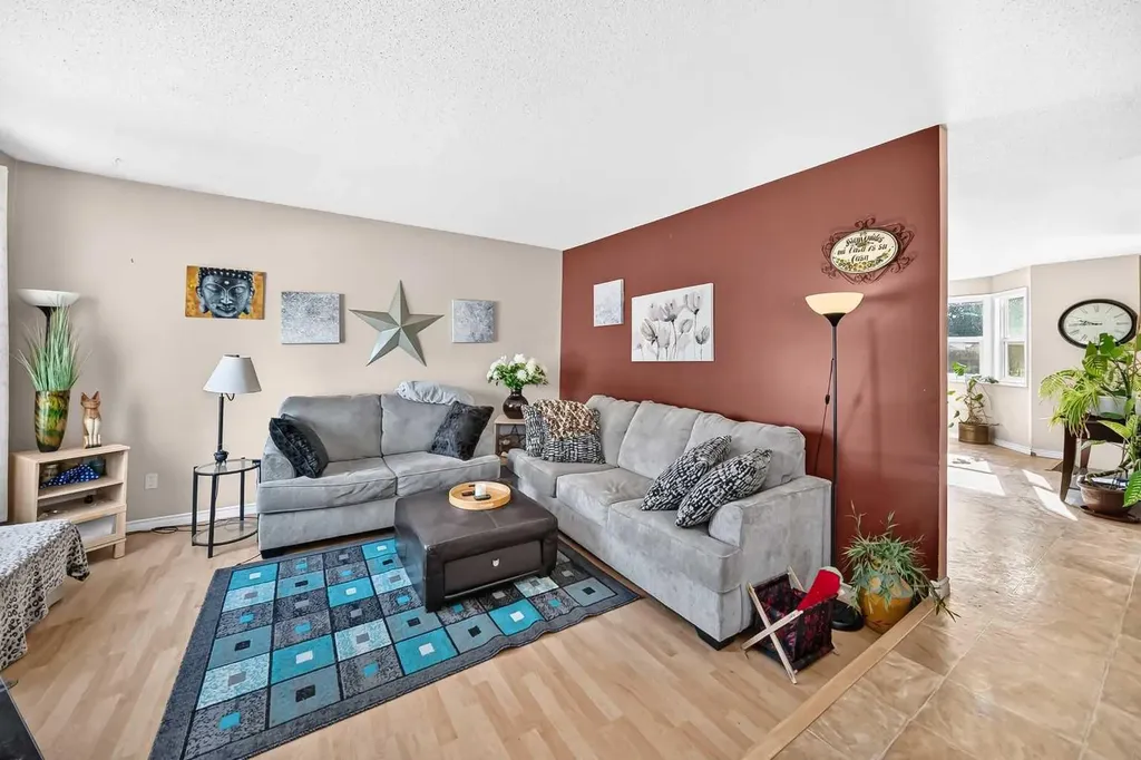 69 Gregson Crescent Red Deer AB T4P 2K3