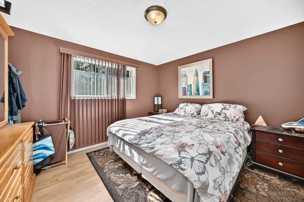 69 Gregson Crescent Red Deer AB T4P 2K3