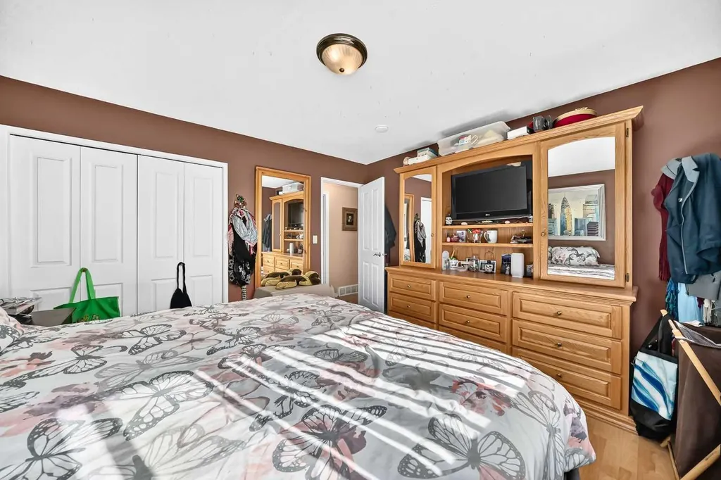 69 Gregson Crescent Red Deer AB T4P 2K3