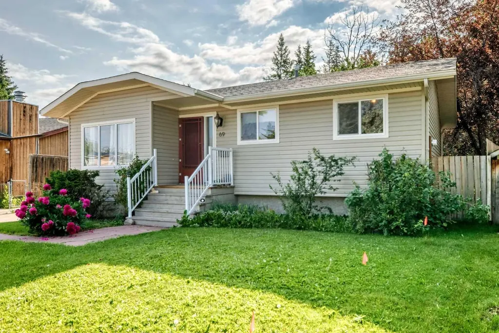 69 Gregson Crescent Red Deer AB T4P 2K3