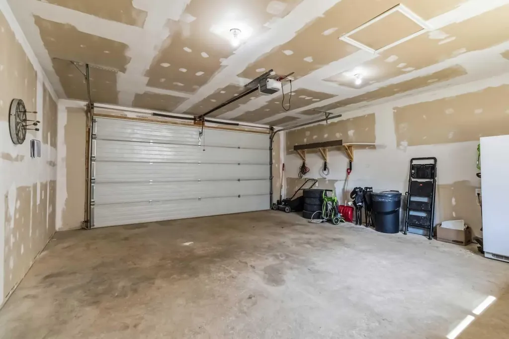 148 Silin Forest Road Fort Mcmurray AB T9H 3A1