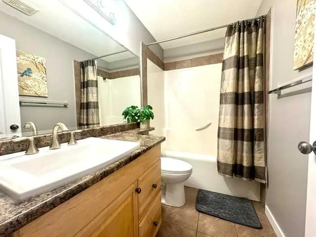 140 Pinnacle Boulevard Grande Prairie AB T8W 2V7