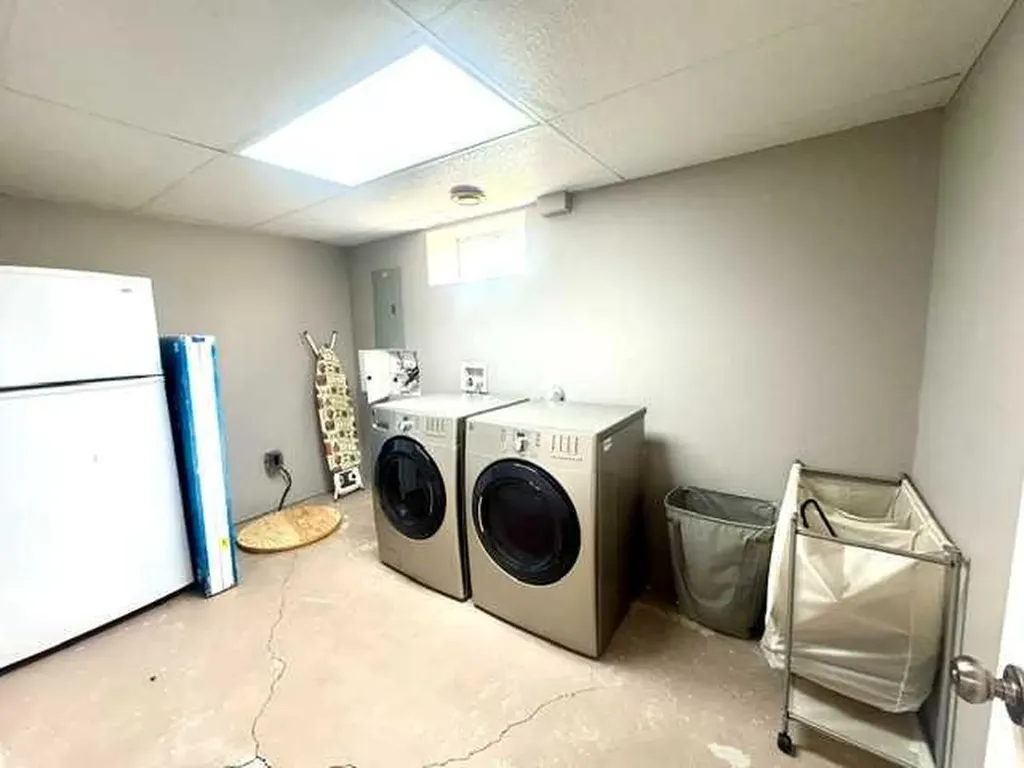 140 Pinnacle Boulevard Grande Prairie AB T8W 2V7