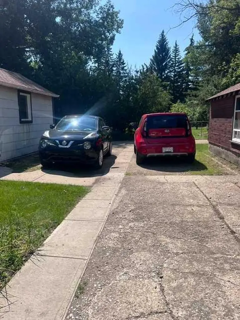 4605 46 Street Red Deer AB T4N 1M7