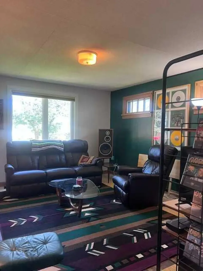 4605 46 Street Red Deer AB T4N 1M7