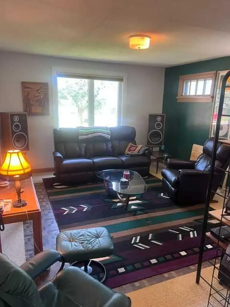 4605 46 Street Red Deer AB T4N 1M7