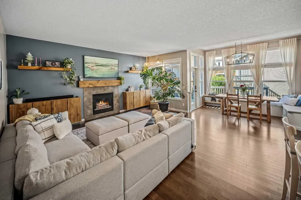 53 Heritage Drive Cochrane AB T4C 0E2