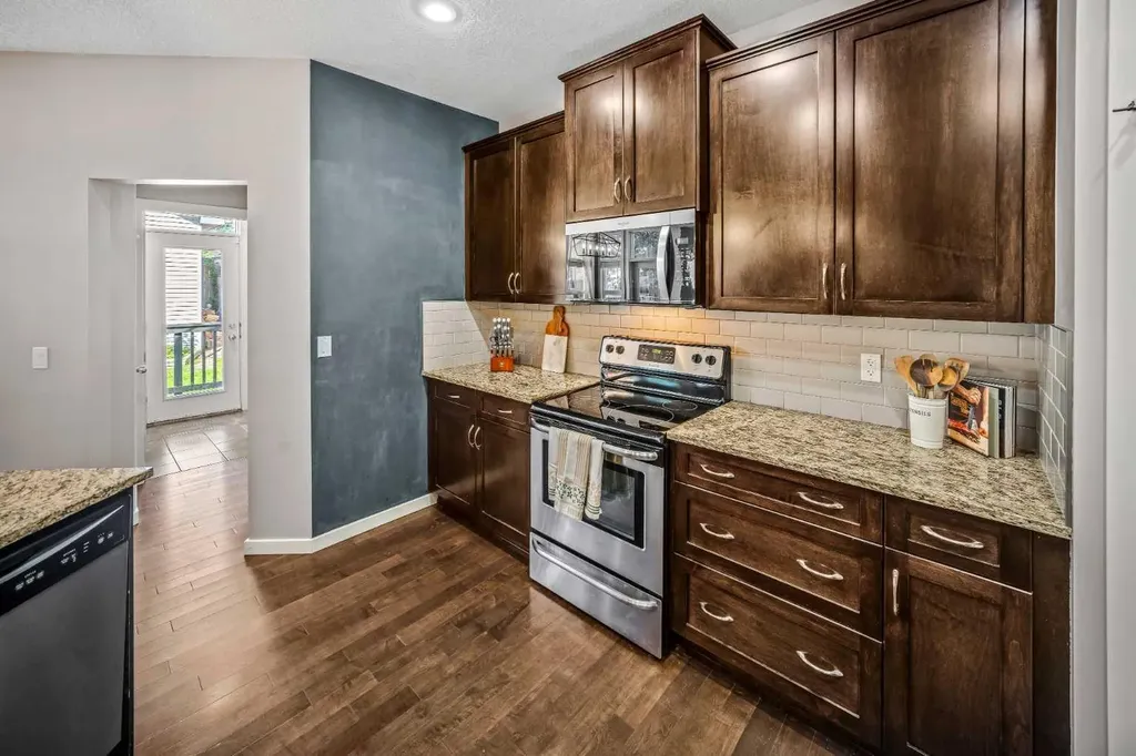 53 Heritage Drive Cochrane AB T4C 0E2
