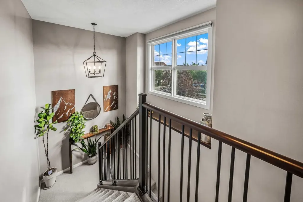 53 Heritage Drive Cochrane AB T4C 0E2