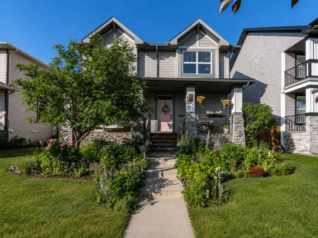 53 Heritage Drive Cochrane AB T4C 0E2