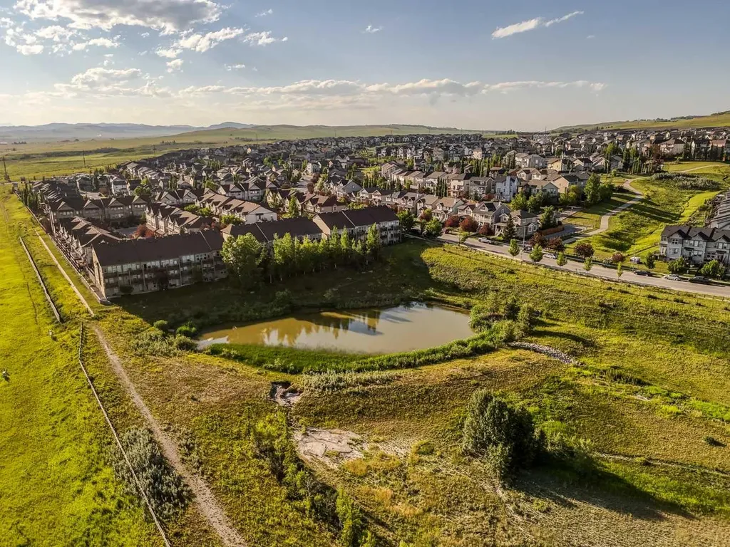 53 Heritage Drive Cochrane AB T4C 0E2