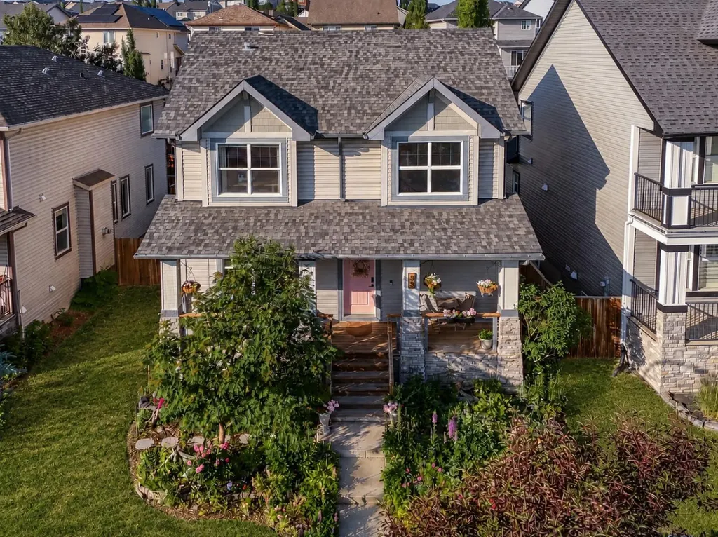 53 Heritage Drive Cochrane AB T4C 0E2