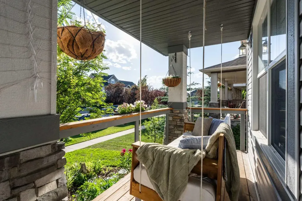 53 Heritage Drive Cochrane AB T4C 0E2