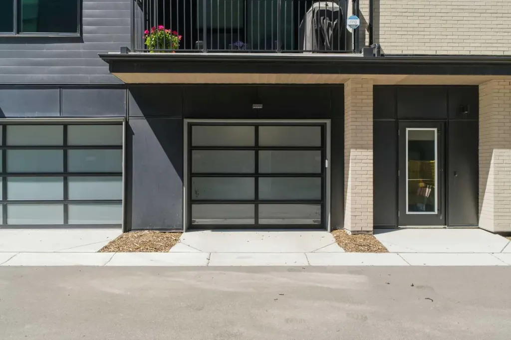 105 Lebel Crescent NW Calgary AB T3B 6M6