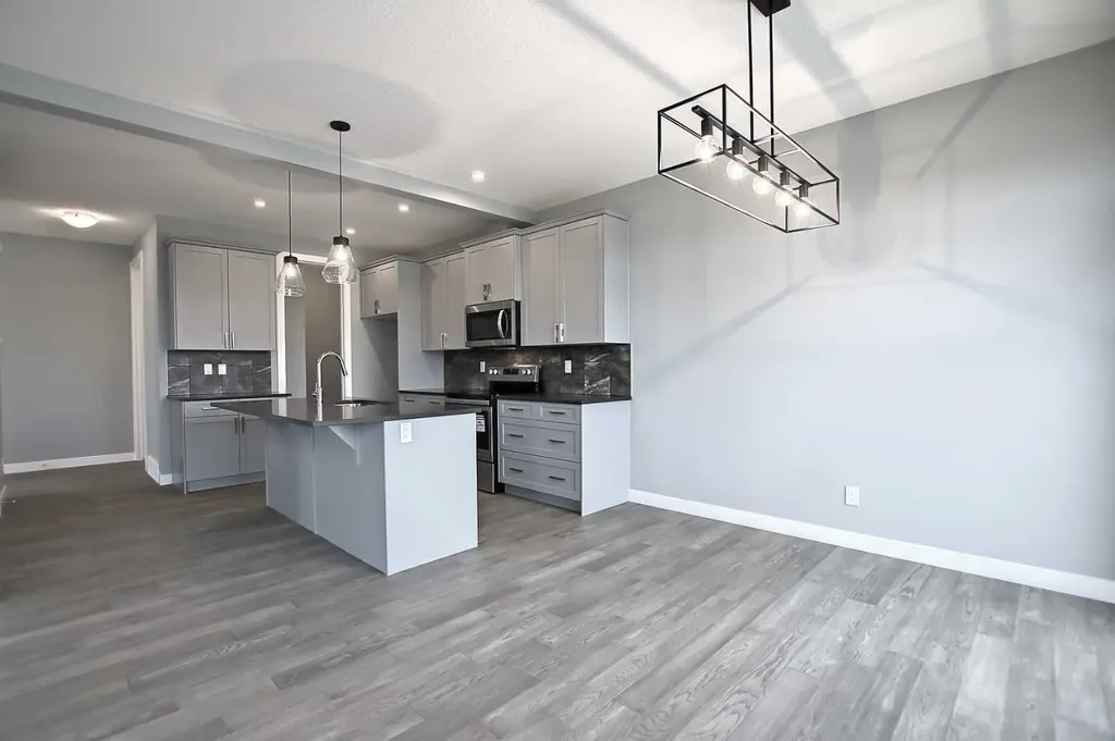 51 Agate Road Cochrane AB T4C 3B9