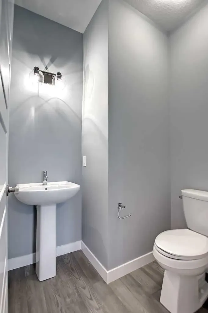 51 Agate Road Cochrane AB T4C 3B9