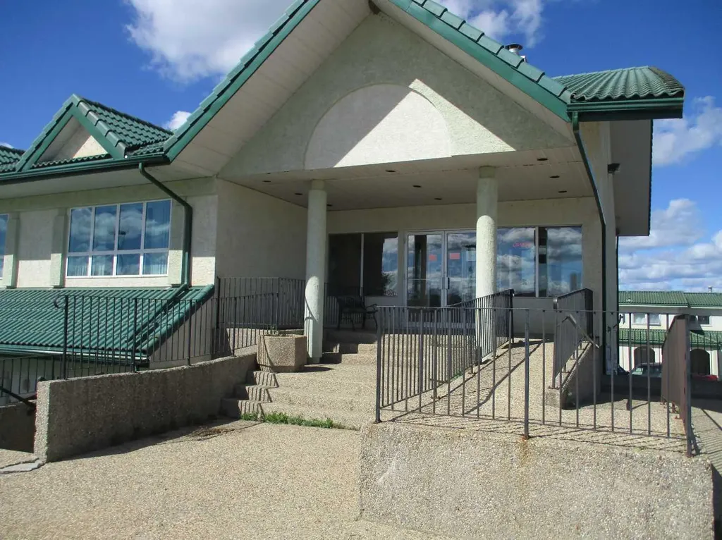 440 Main Street NE Manning AB T0H 2M0