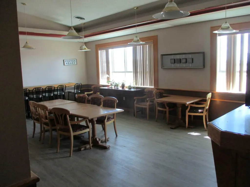 440 Main Street NE Manning AB T0H 2M0