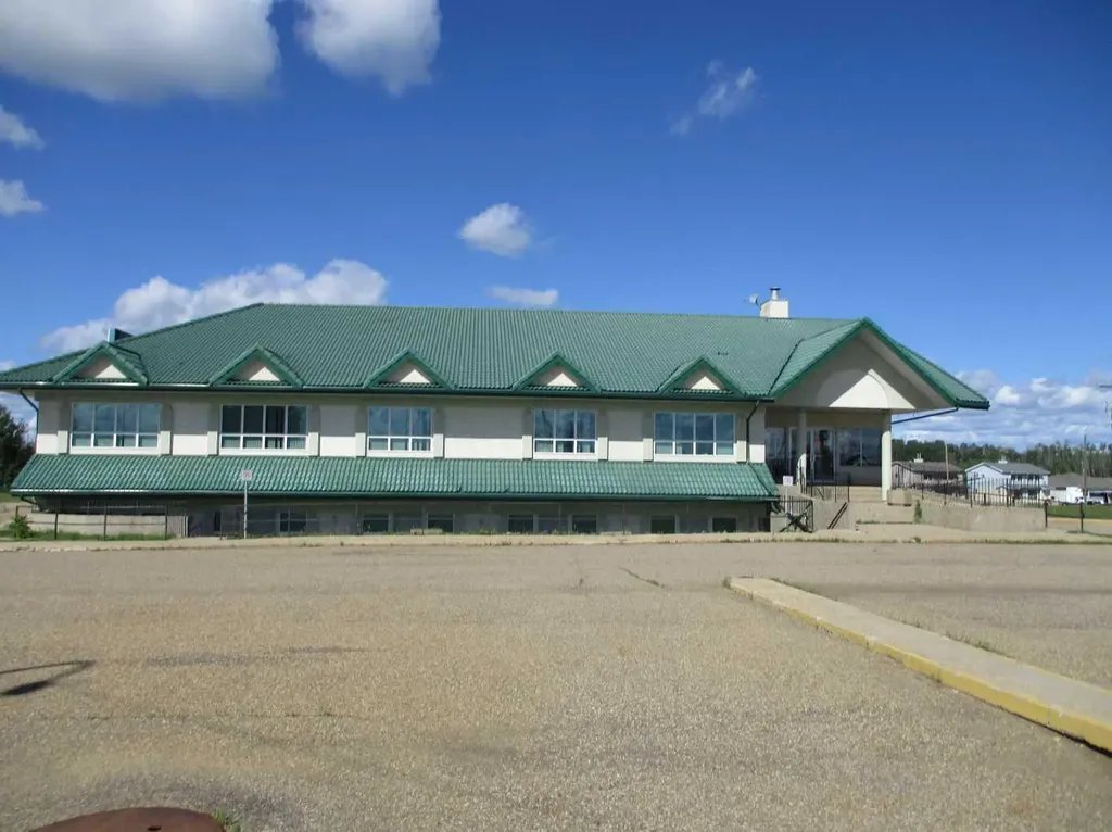 440 Main Street NE Manning AB T0H 2M0