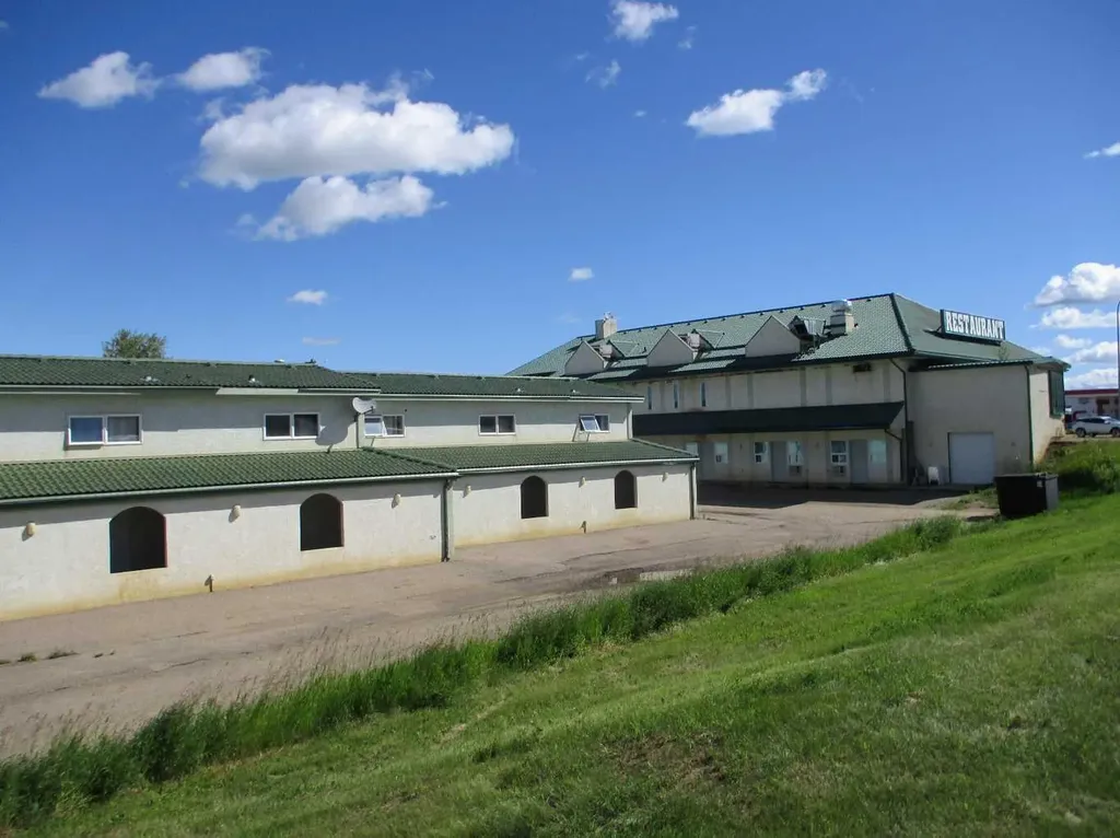 440 Main Street NE Manning AB T0H 2M0
