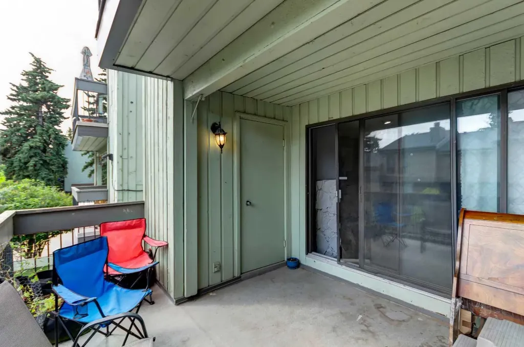 10120 Brookpark Boulevard SW Calgary AB T2W 3G3