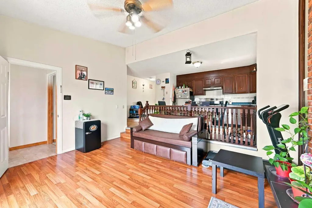 619 Whiteridge Road NE Calgary AB T1Y 2Y7