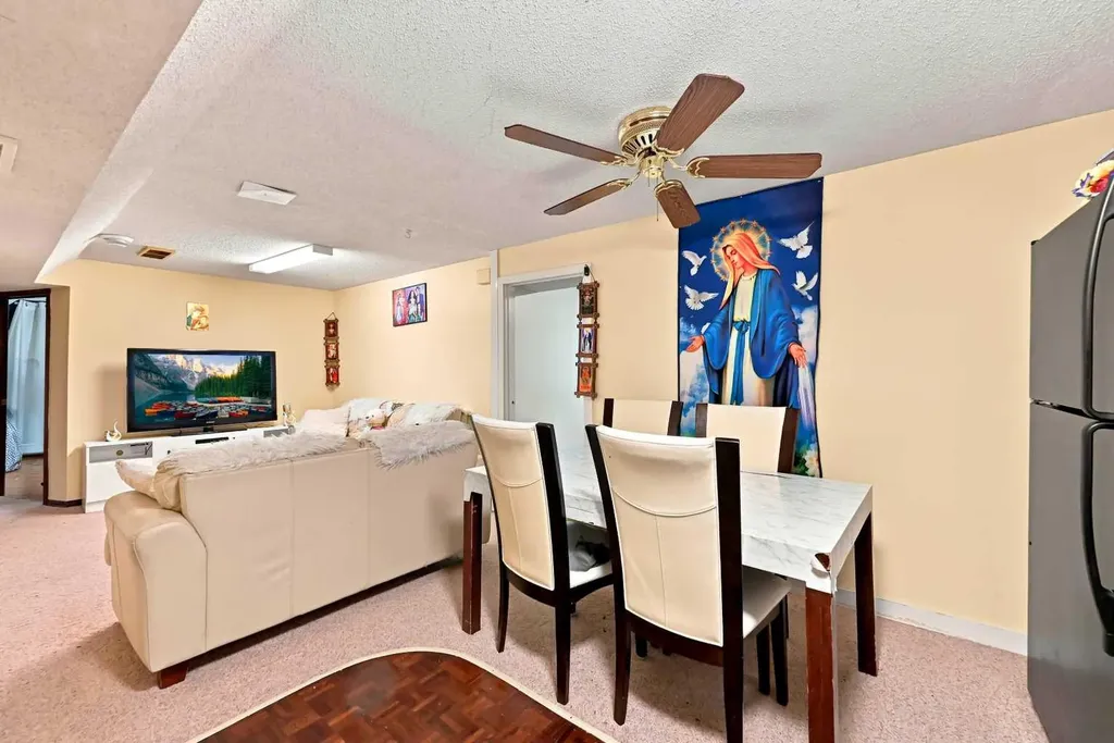 619 Whiteridge Road NE Calgary AB T1Y 2Y7