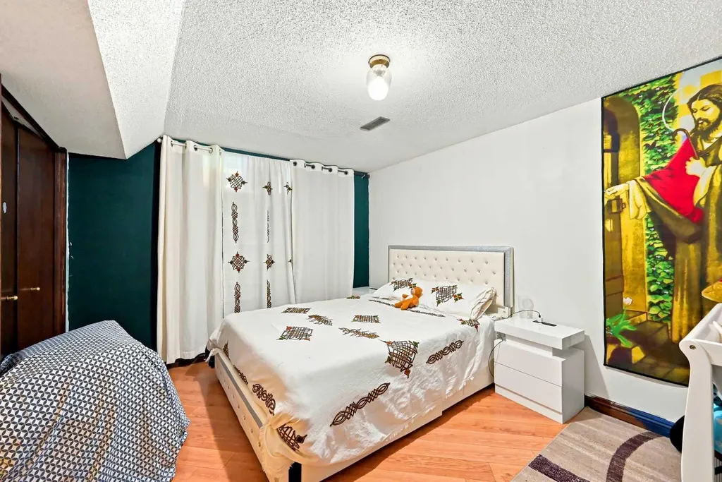 619 Whiteridge Road NE Calgary AB T1Y 2Y7