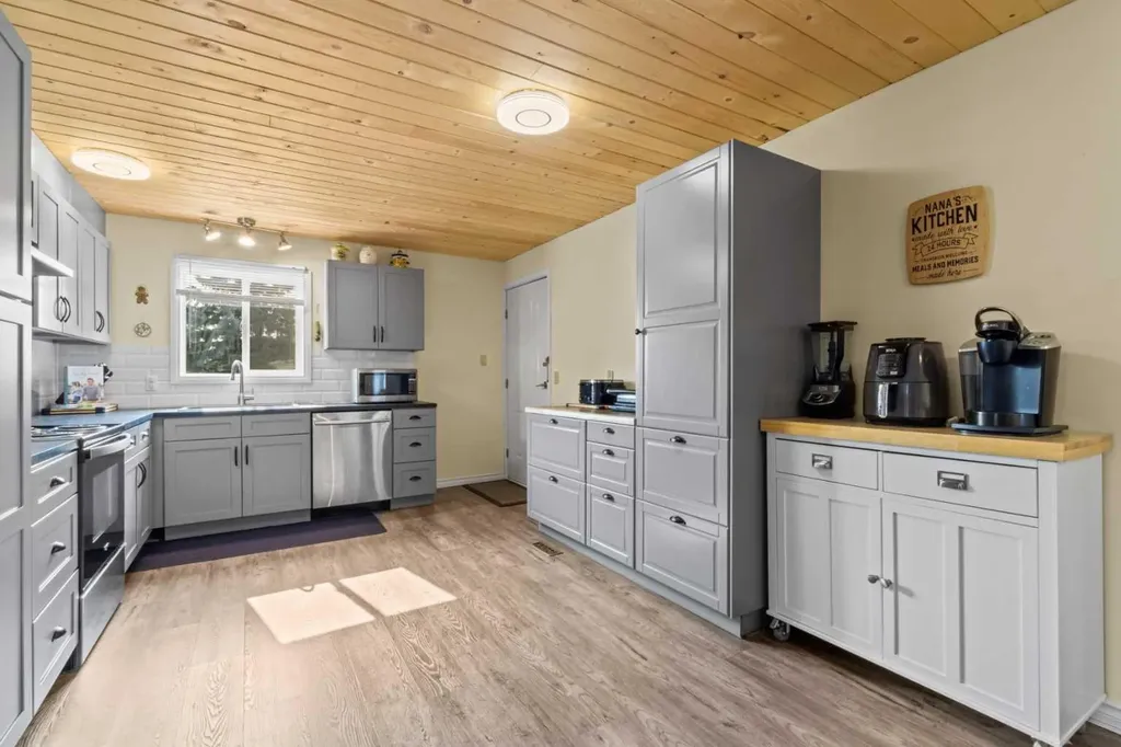 113 Spring Haven Court SE Airdrie AB T4A 1J9