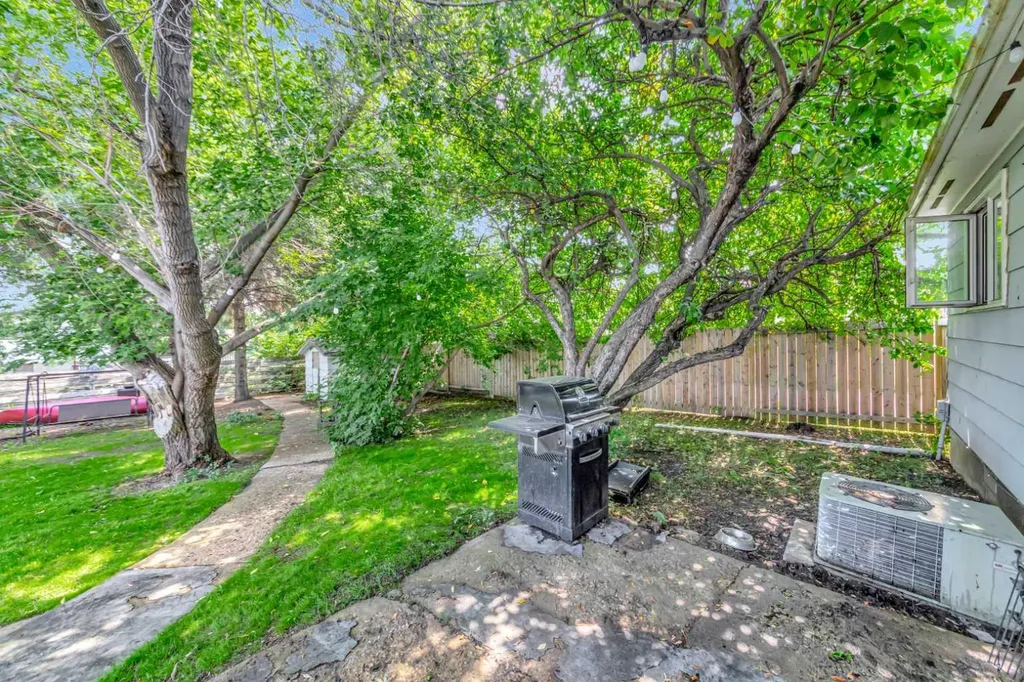 3009 49 Avenue Lloydminster SK S9V 1C7