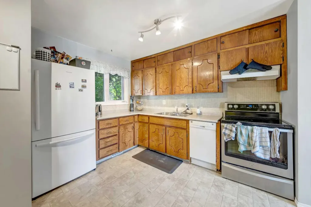 3009 49 Avenue Lloydminster SK S9V 1C7