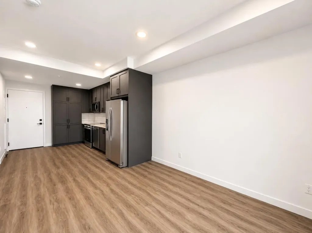 3107 Warren Street NW Calgary AB T3B 0M2