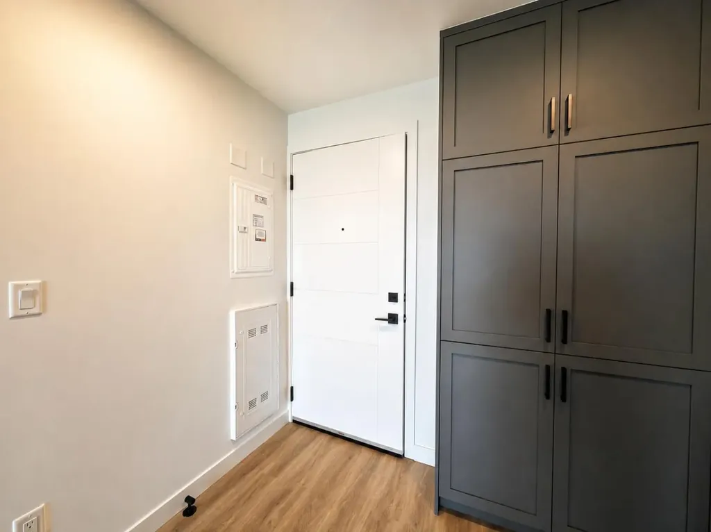 3107 Warren Street NW Calgary AB T3B 0M2
