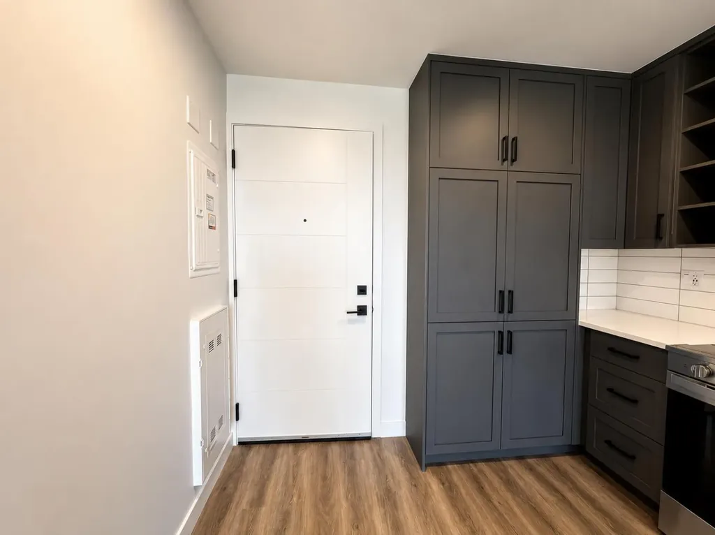 3107 Warren Street NW Calgary AB T3B 0M2
