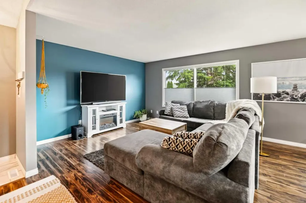 12 Opal Close Lacombe AB T4L1P9